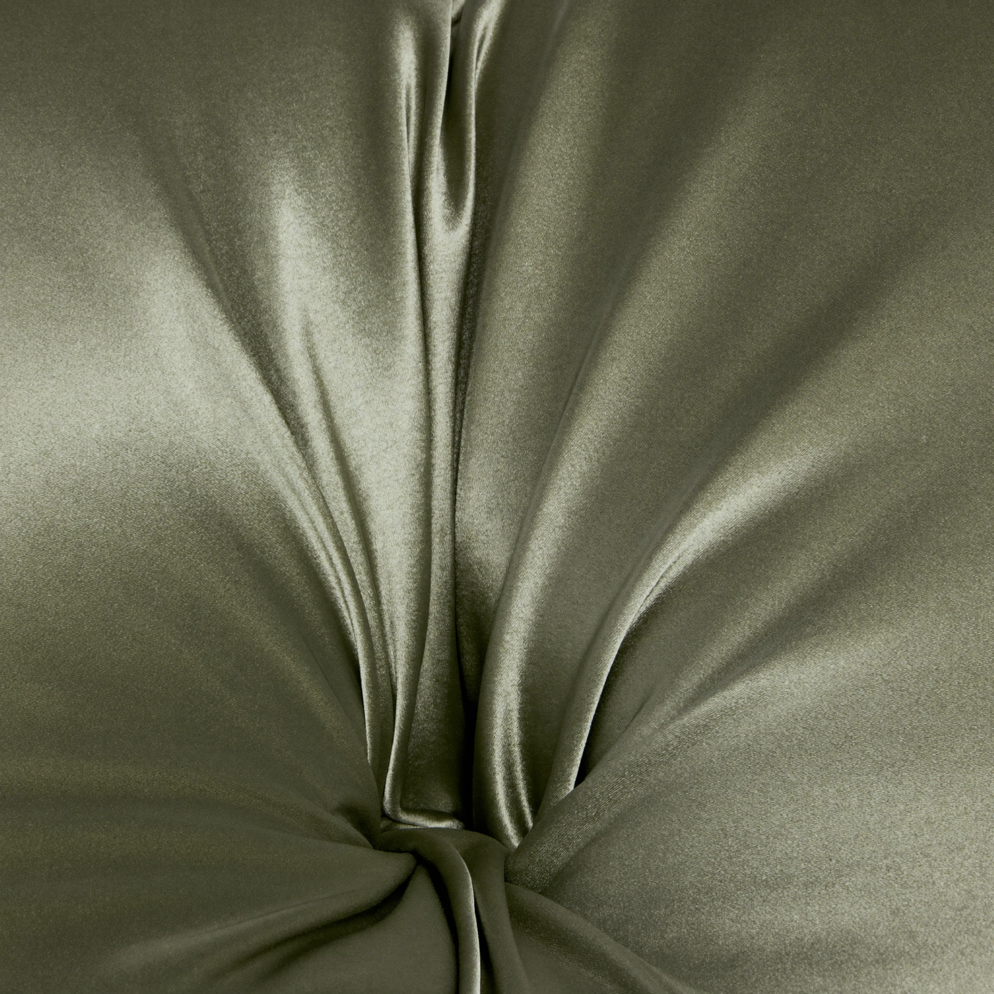 Silky tricot fabric detail